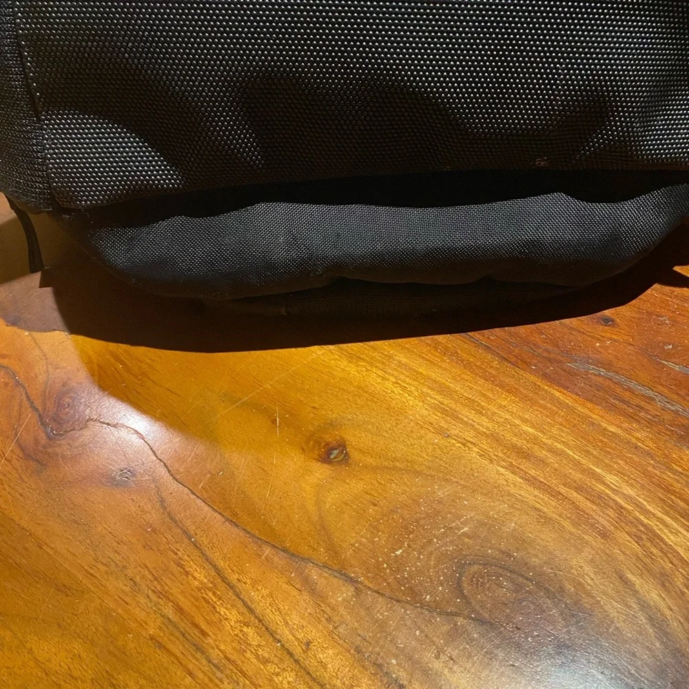 Targus Groove 16”‎ laptop Black Backpack SUPER DELUXE CVR600